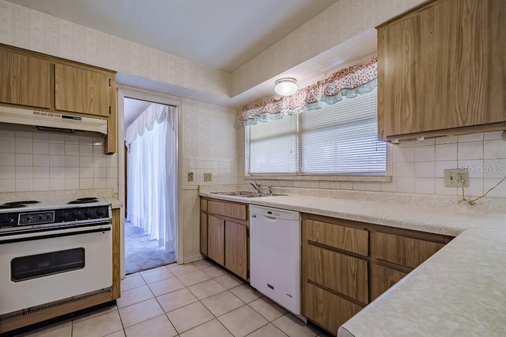 Image 20 of 50 For 5004 Hesperides Street