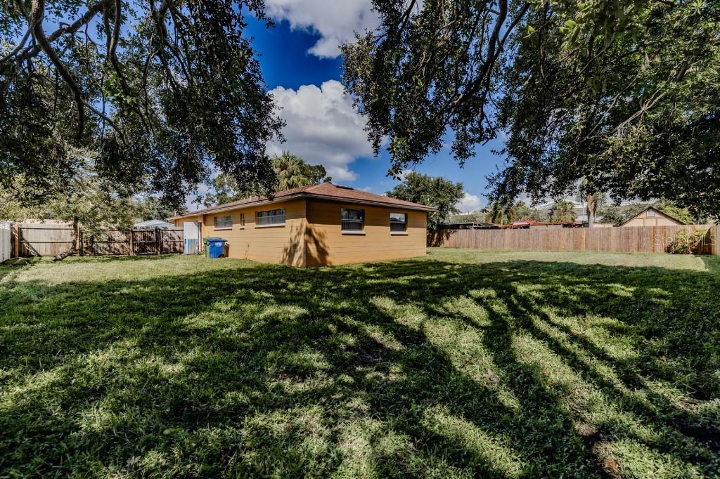 Image 47 of 50 For 5004 Hesperides Street