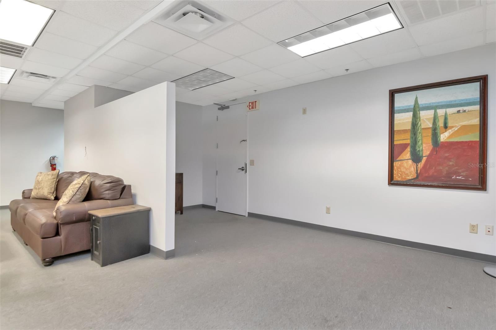 Image 6 of 35 For 1208 Kennedy Boulevard 226