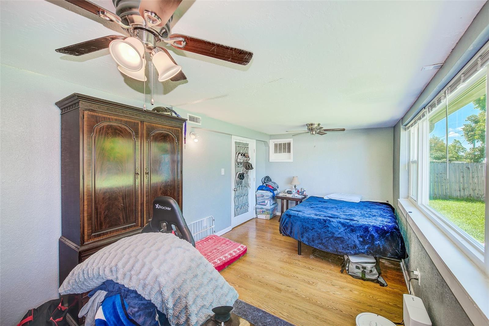 Image 11 of 25 For 10436 117th Drive