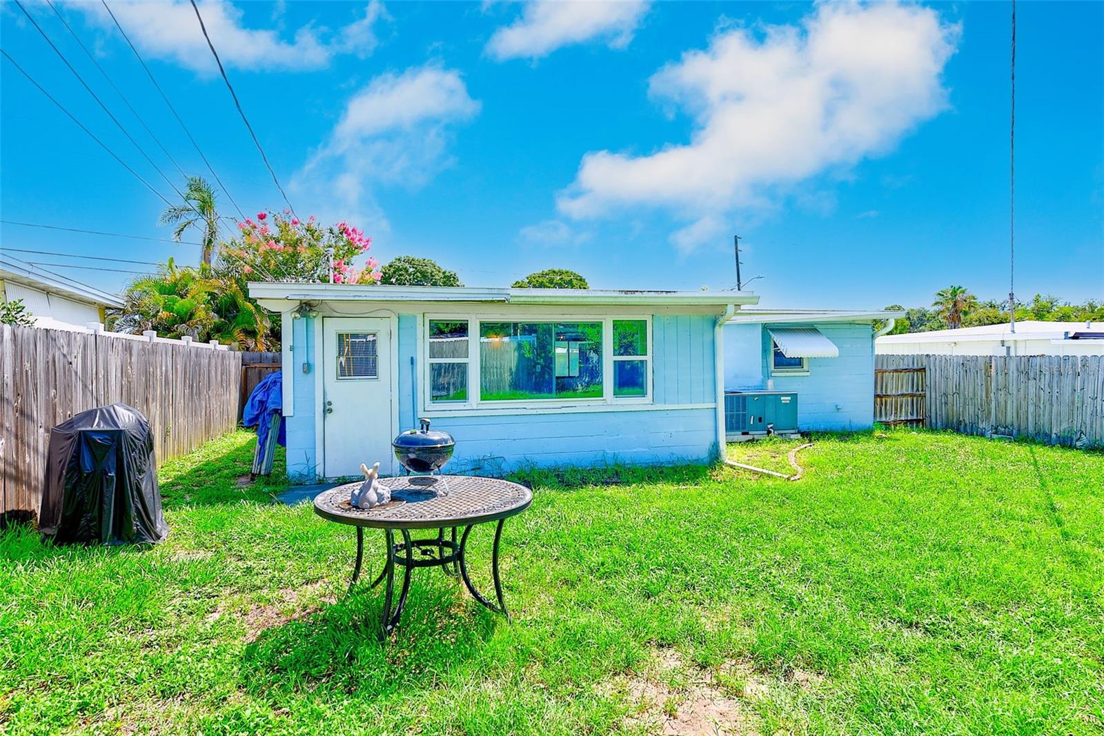 Image 20 of 25 For 10436 117th Drive
