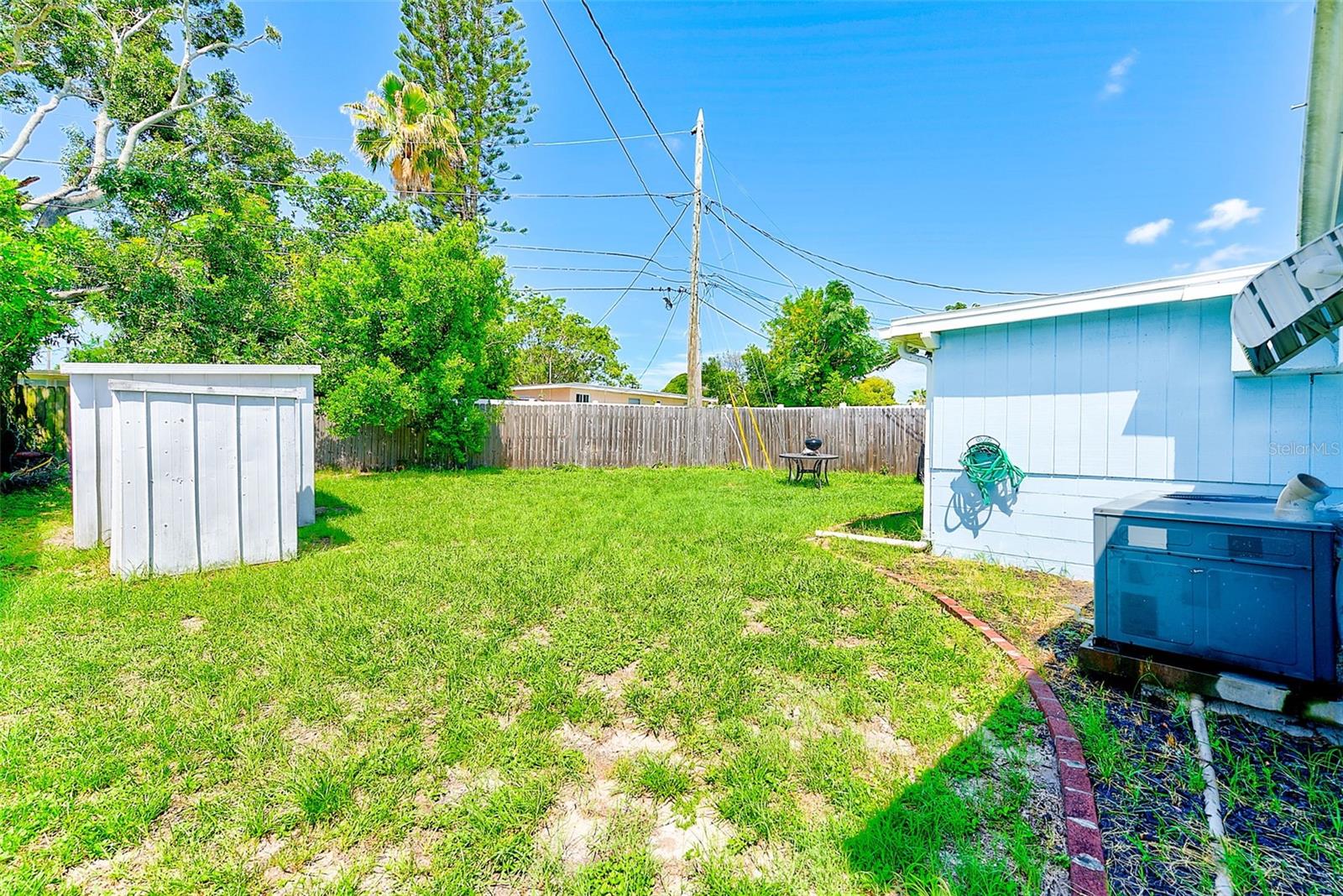 Image 22 of 25 For 10436 117th Drive