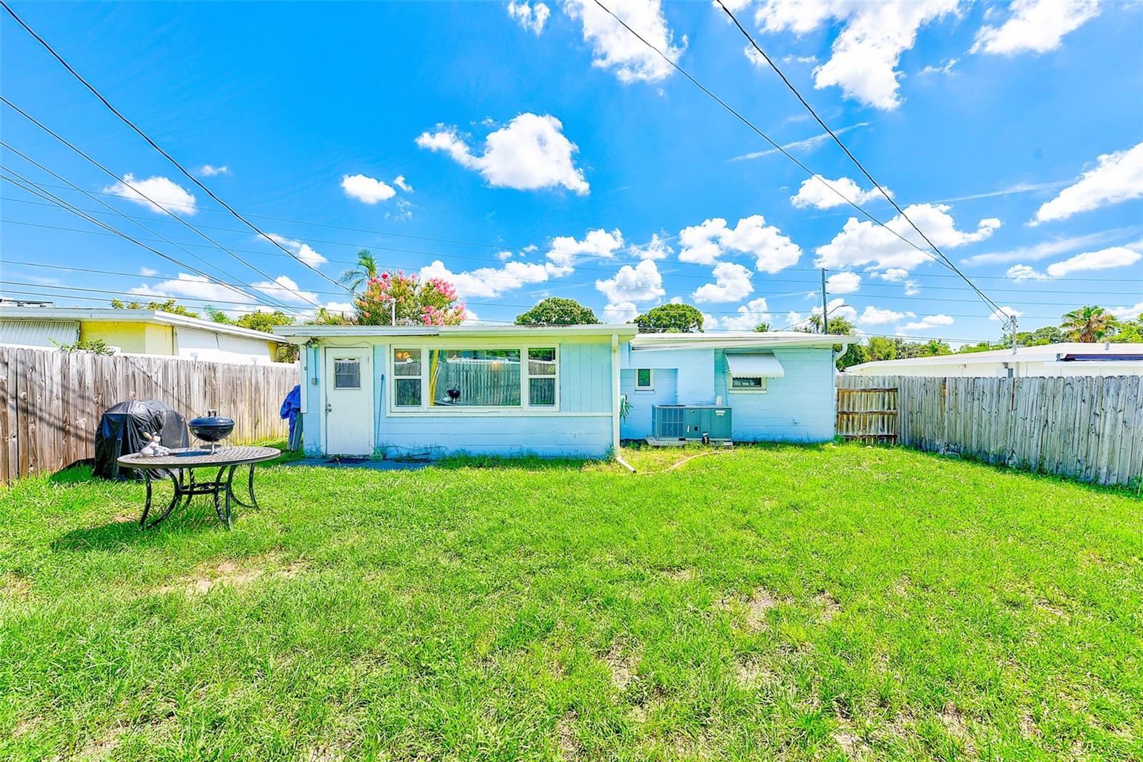 Image 23 of 25 For 10436 117th Drive