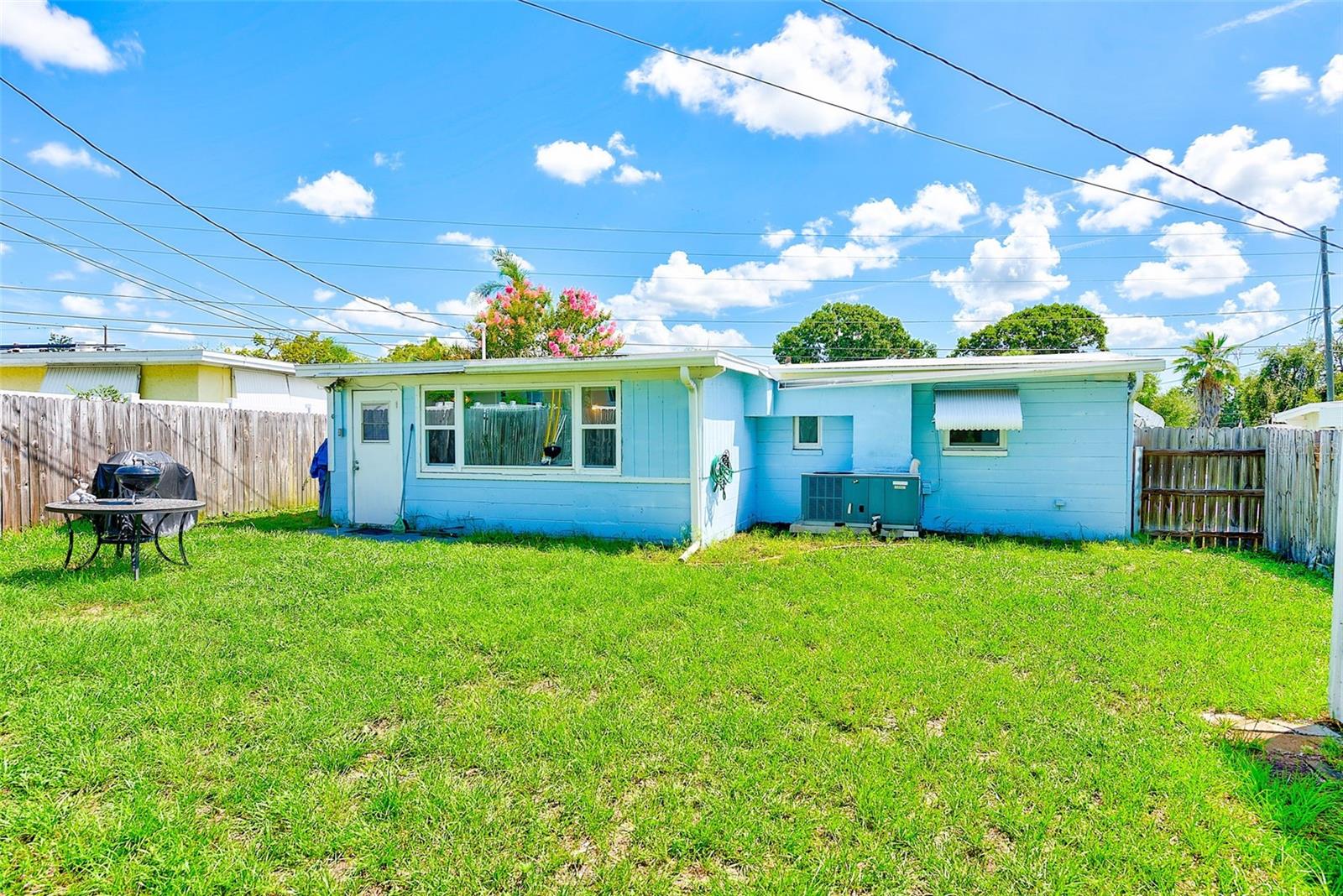 Image 24 of 25 For 10436 117th Drive