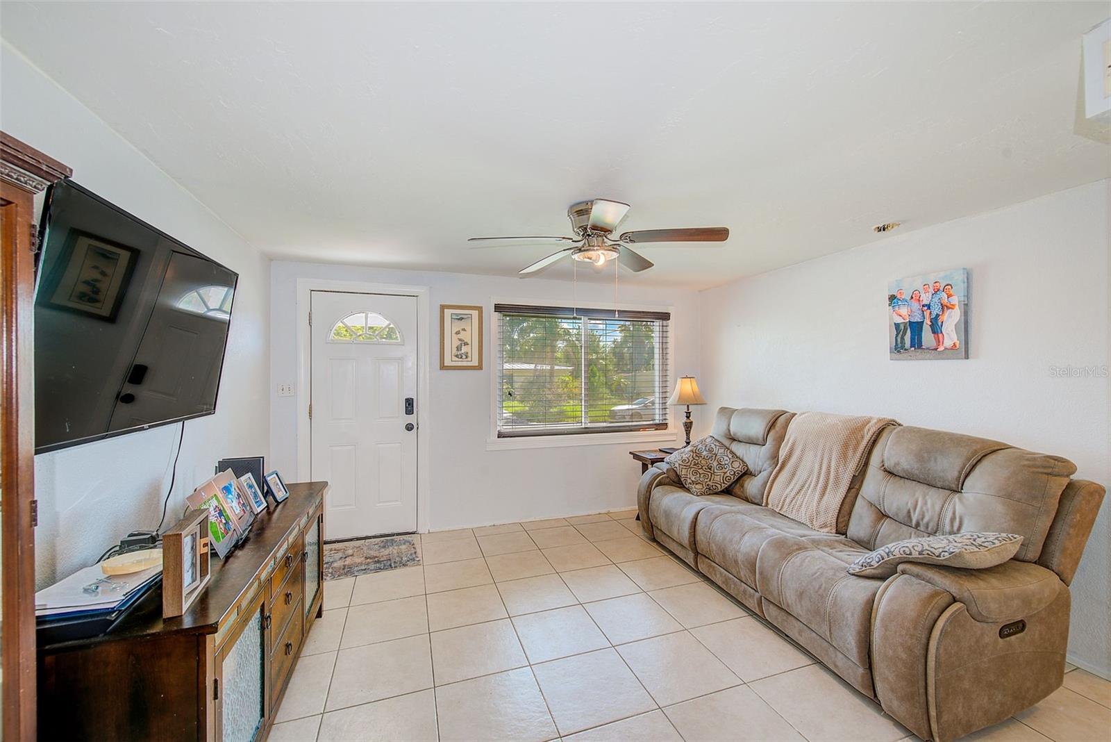Image 5 of 25 For 10436 117th Drive