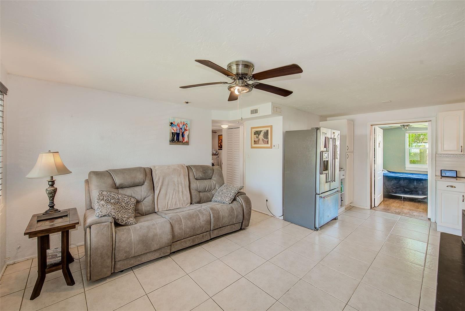 Image 7 of 25 For 10436 117th Drive