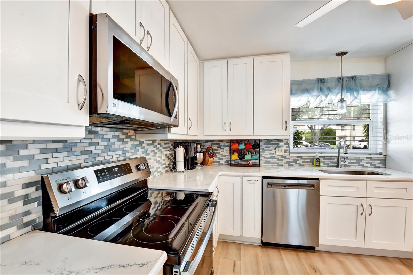 Image 22 of 69 For 2700 Bayshore Boulevard 544
