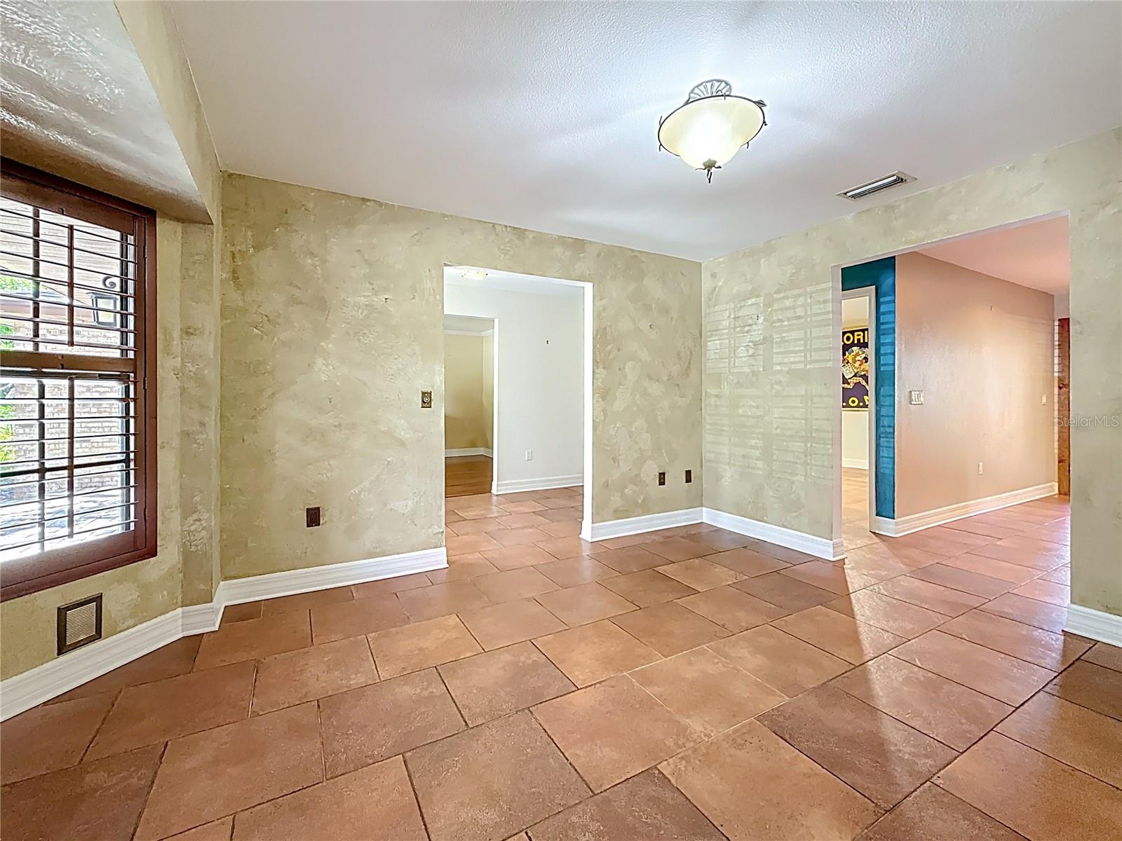 Image 10 of 51 For 2439 Madrid Avenue