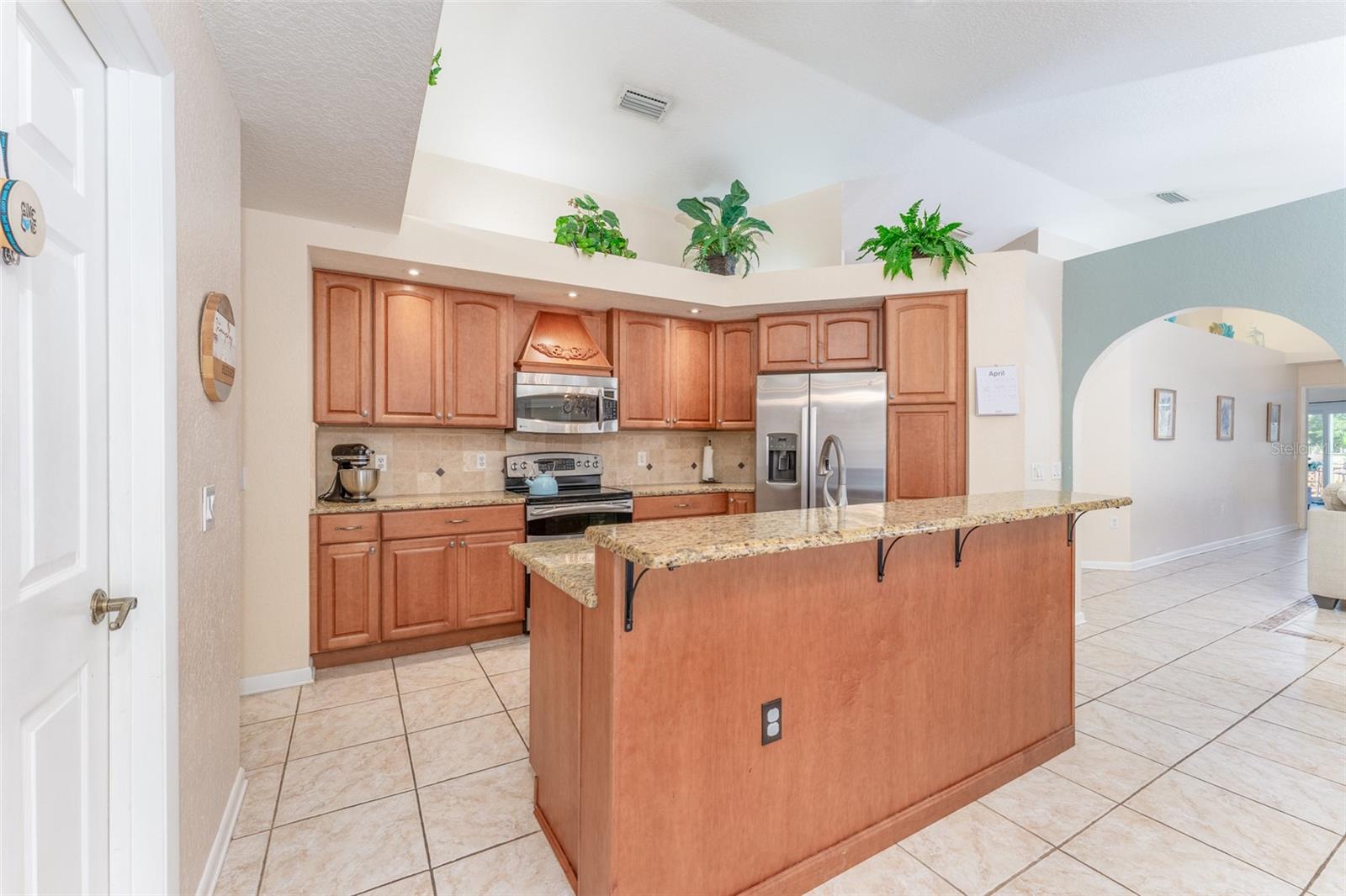 Listing photo id 17 for 835 Symphony Isles Boulevard