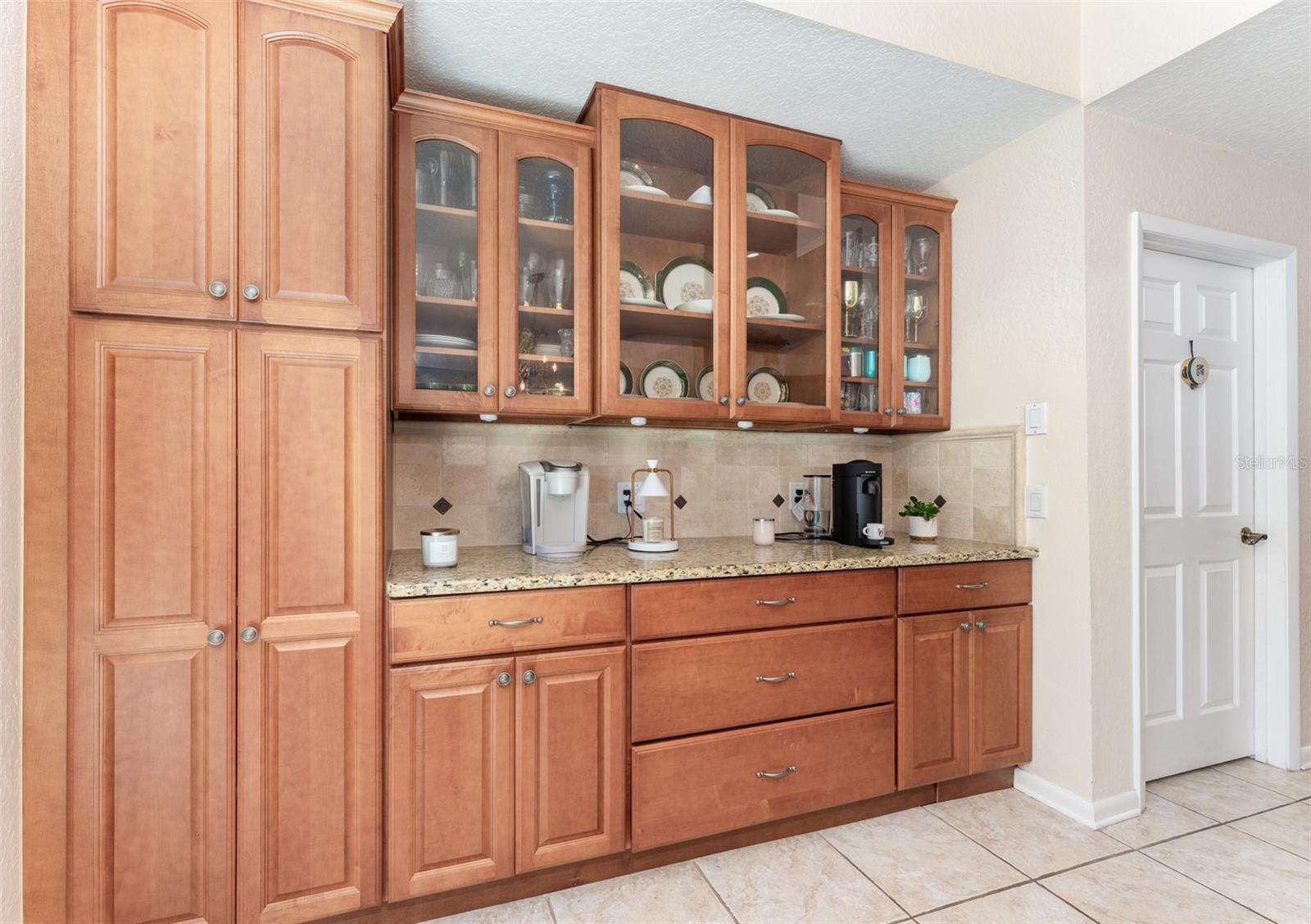 Listing photo id 21 for 835 Symphony Isles Boulevard