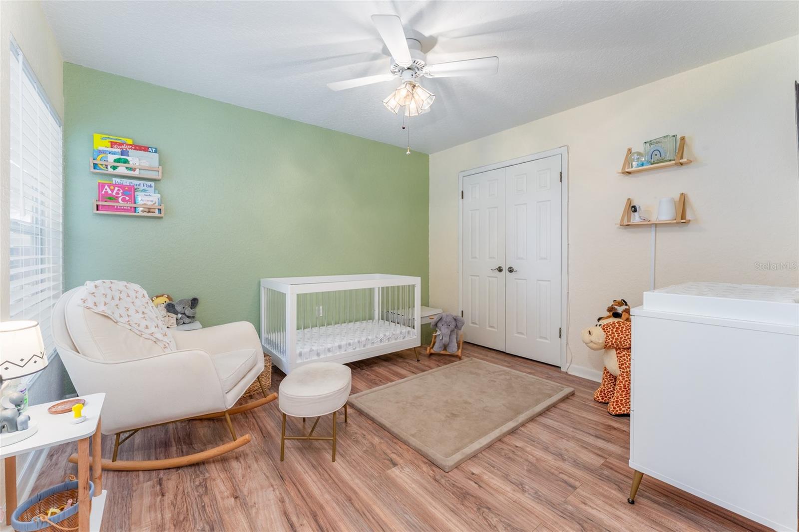 Listing photo id 31 for 835 Symphony Isles Boulevard