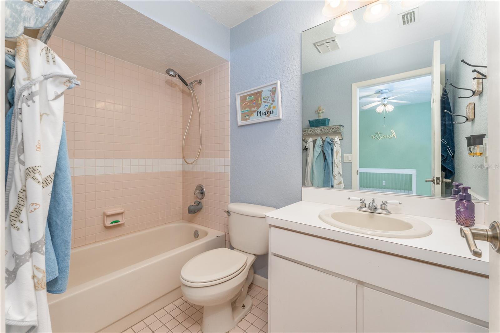 Listing photo id 33 for 835 Symphony Isles Boulevard