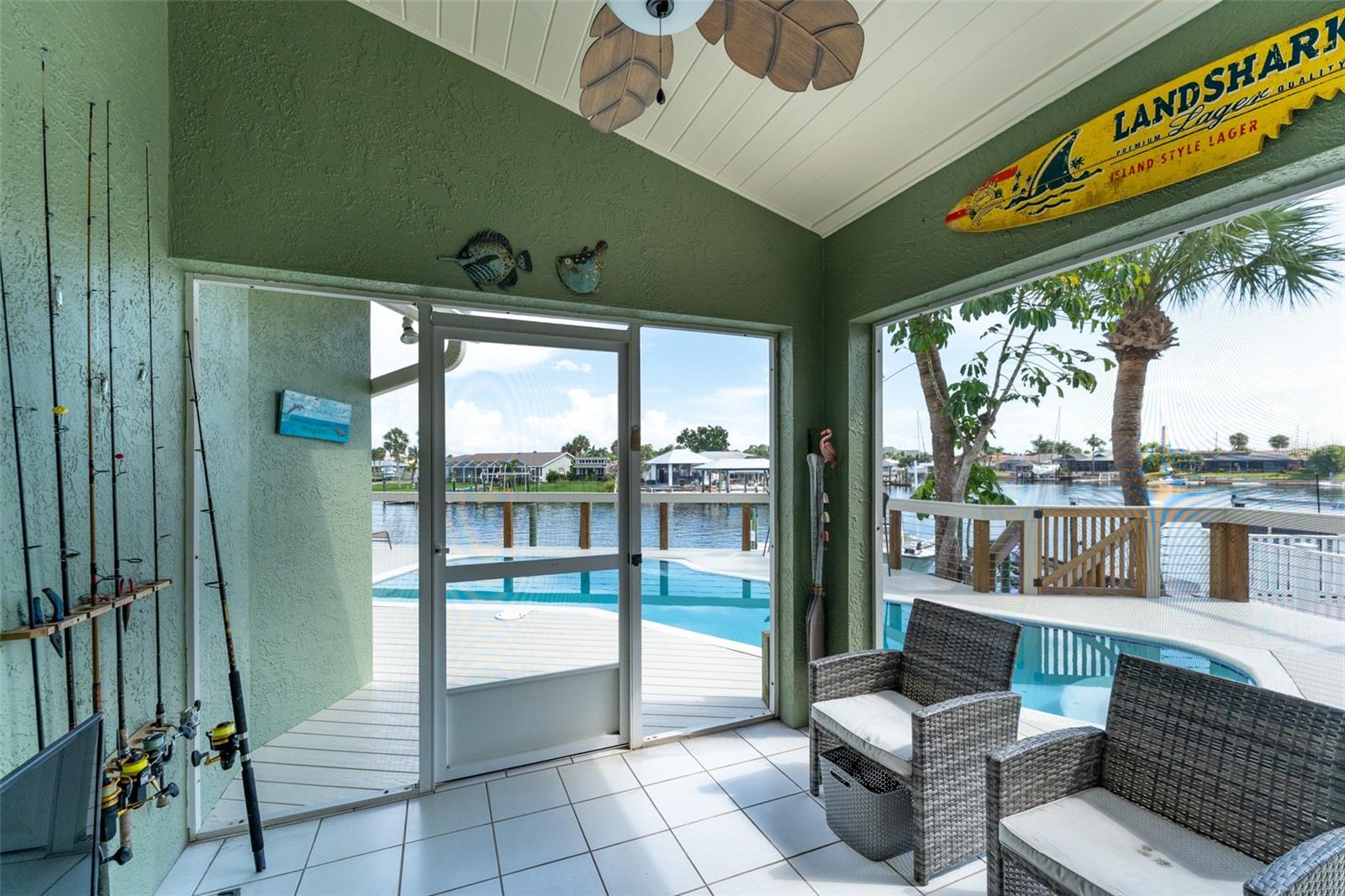 Listing photo id 34 for 835 Symphony Isles Boulevard