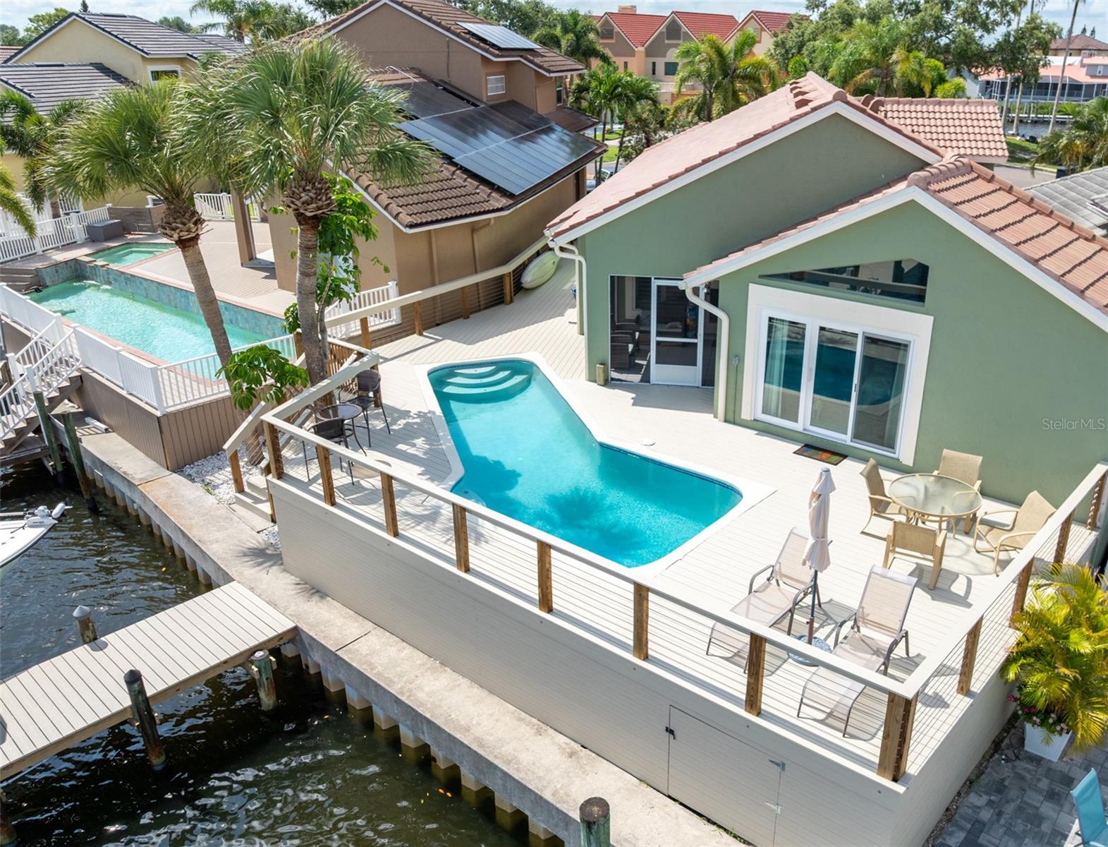 Listing photo id 35 for 835 Symphony Isles Boulevard