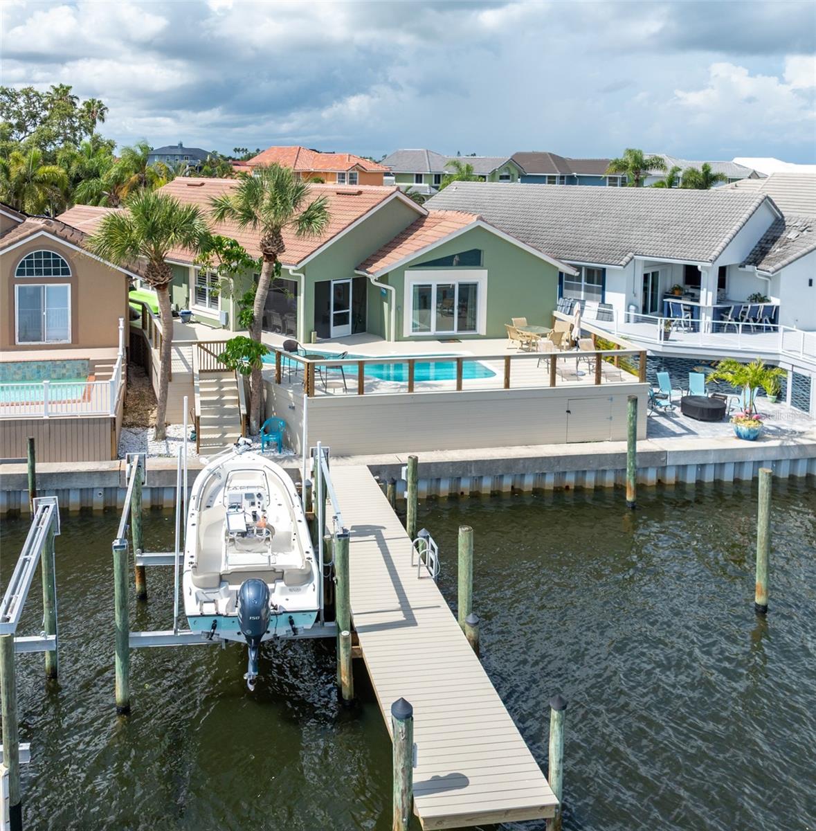 Listing photo id 37 for 835 Symphony Isles Boulevard