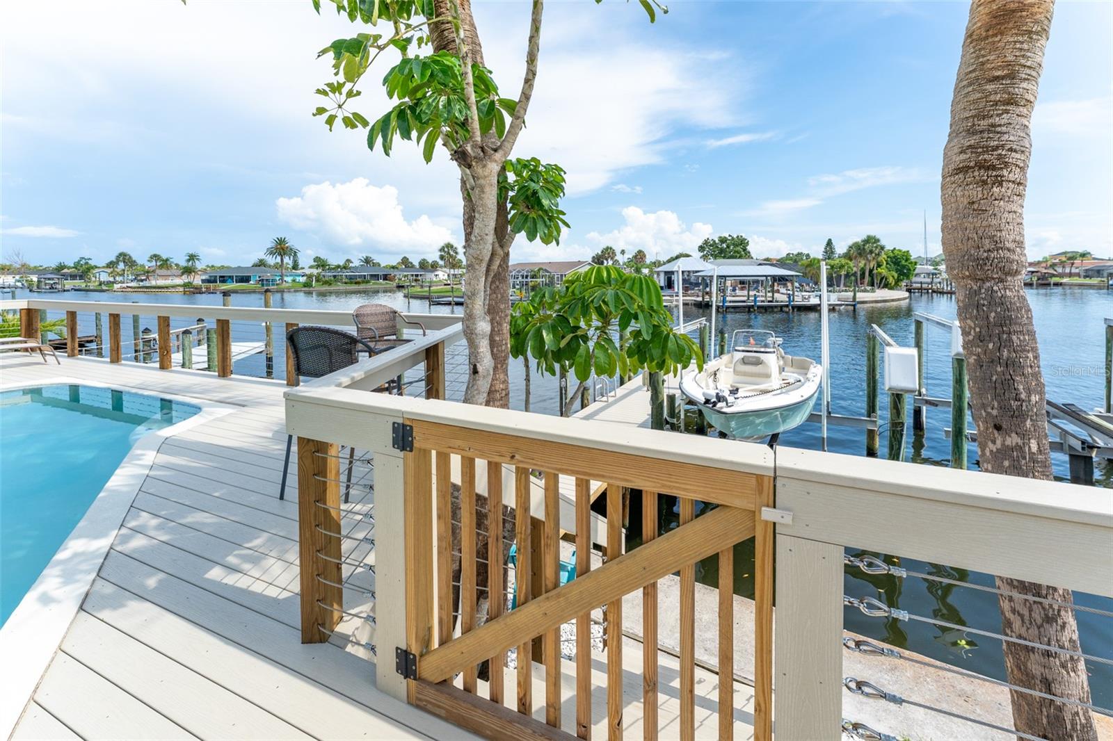 Listing photo id 45 for 835 Symphony Isles Boulevard