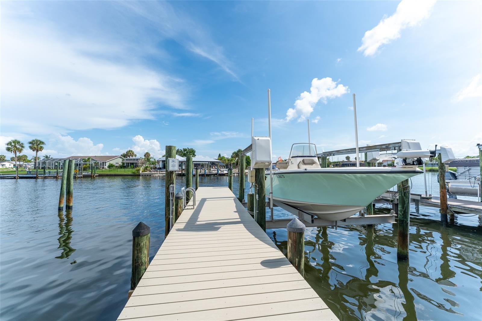 Listing photo id 48 for 835 Symphony Isles Boulevard