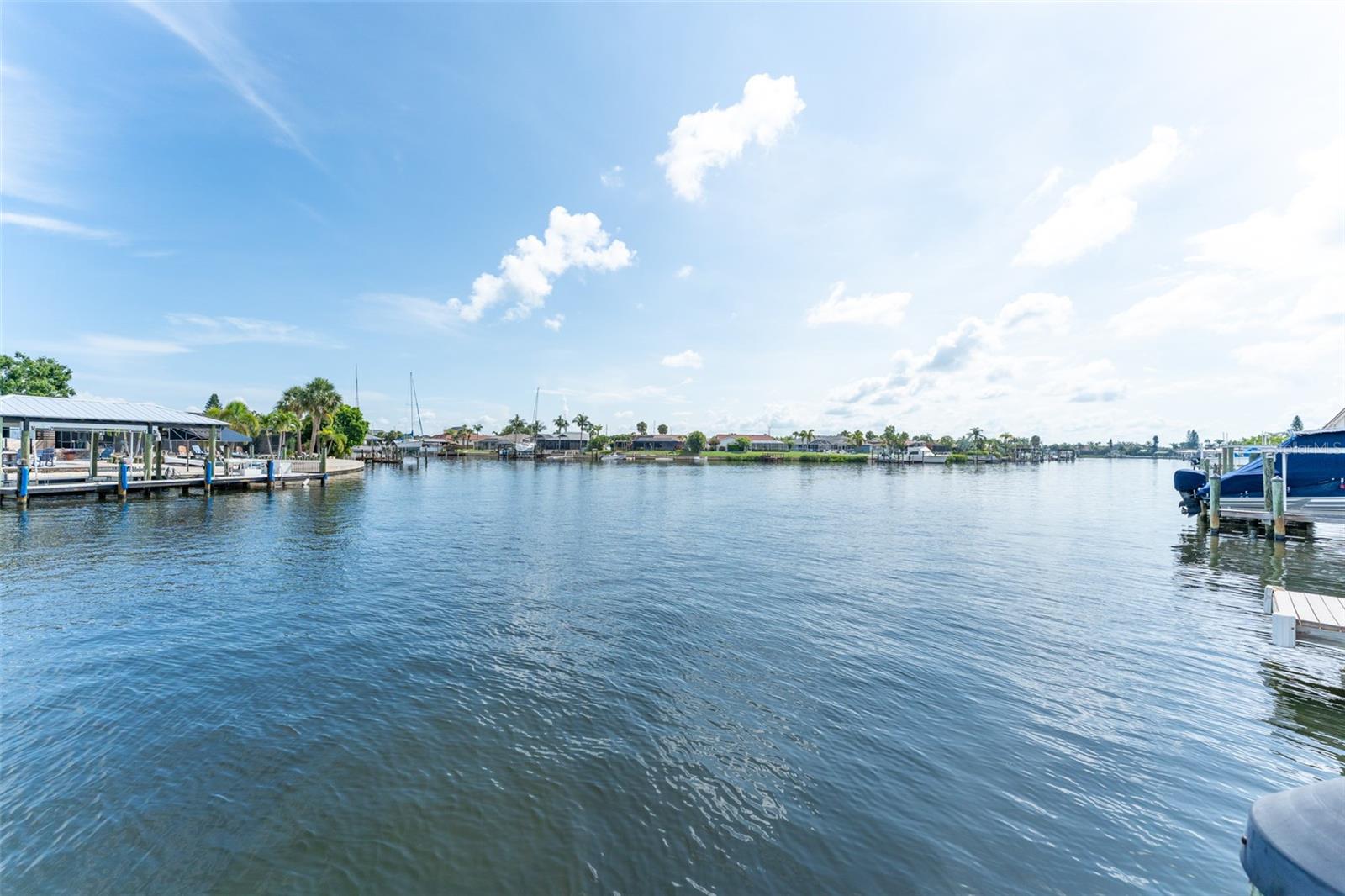 Listing photo id 49 for 835 Symphony Isles Boulevard
