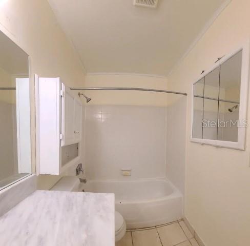 Image 13 of 30 For 8602 Huron Court 50