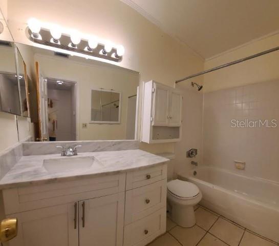 Image 6 of 30 For 8602 Huron Court 50