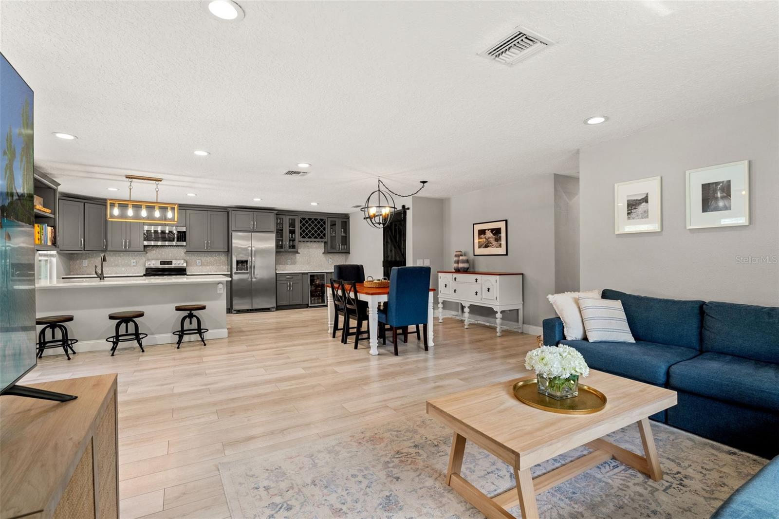 Image 10 of 40 For 3135 Varn Avenue