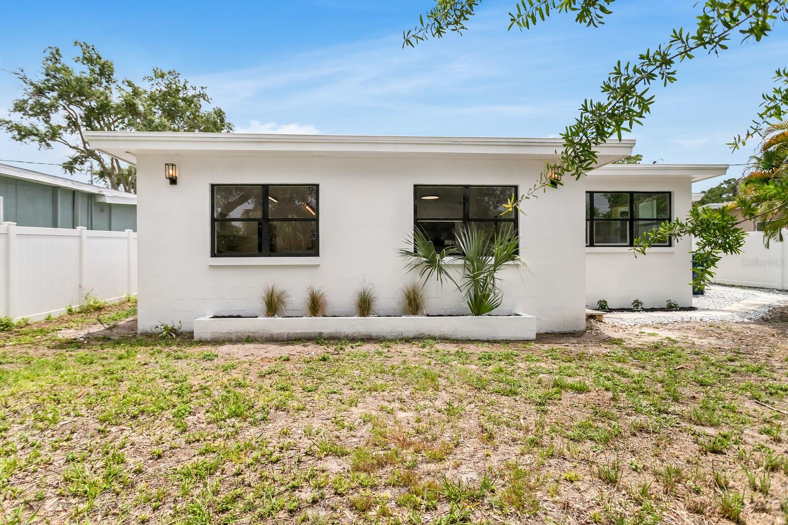 Image 33 of 37 For 3381 19th Place Sw