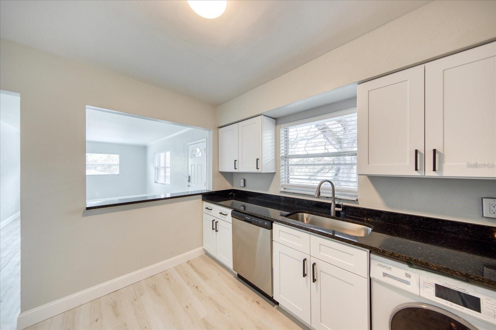 Image 10 of 23 For 662 Union Street B