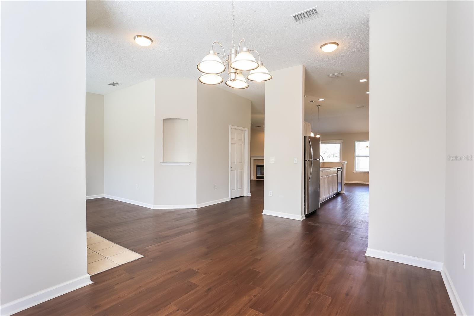 Image 6 of 16 For 10084 Garden Lake Court