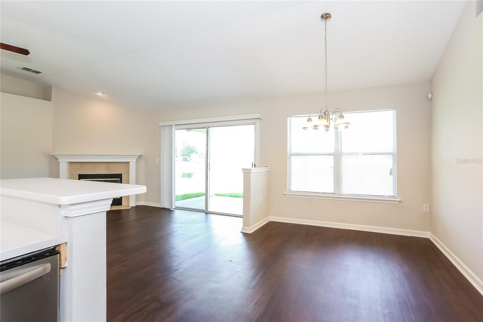 Image 8 of 16 For 10084 Garden Lake Court