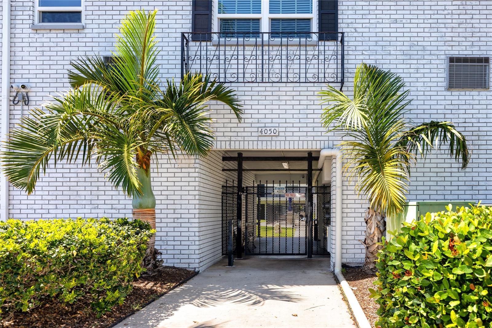 Image 2 of 52 For 4050 4th Street N 116