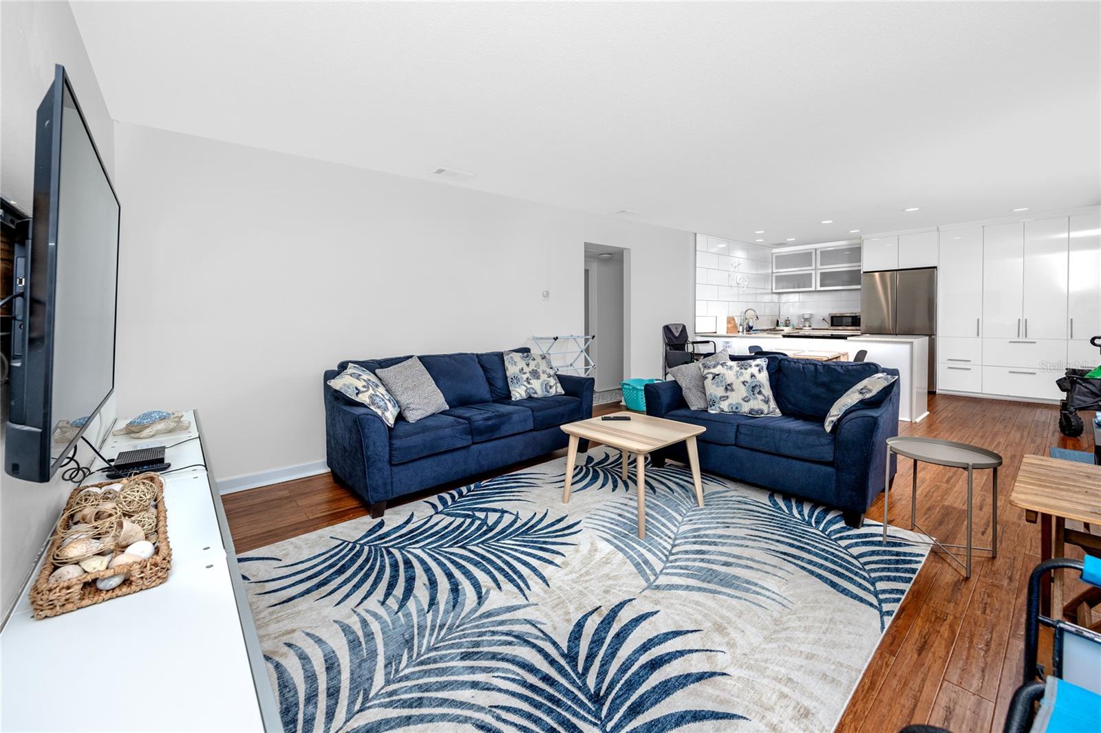 Image 3 of 52 For 4050 4th Street N 116