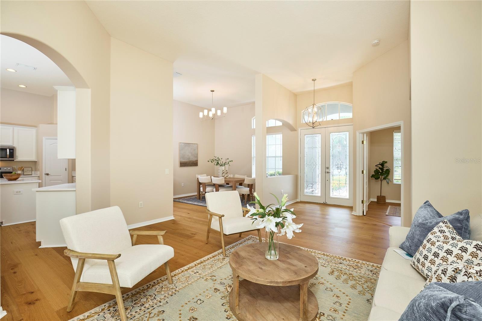 Image 11 of 62 For 15412 Carrillon Estates Boulevard