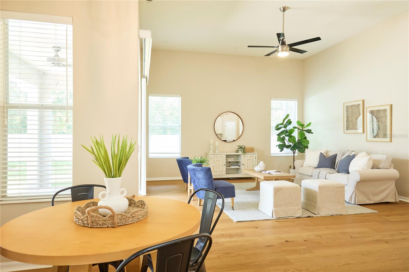 Image 23 of 62 For 15412 Carrillon Estates Boulevard