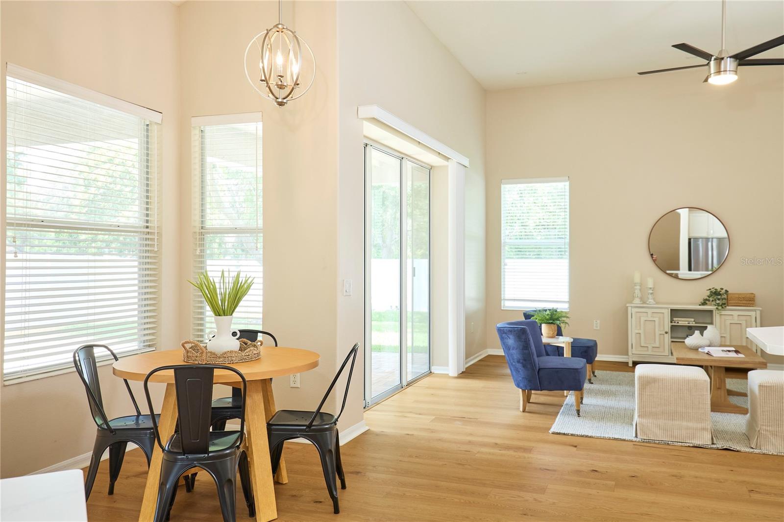 Image 24 of 62 For 15412 Carrillon Estates Boulevard