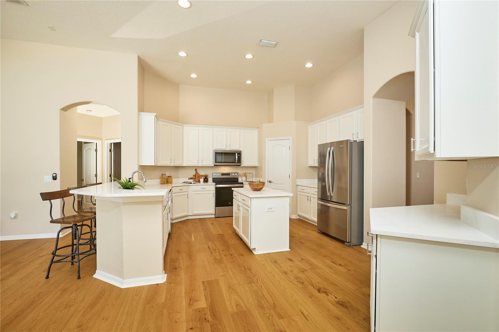 Image 28 of 62 For 15412 Carrillon Estates Boulevard
