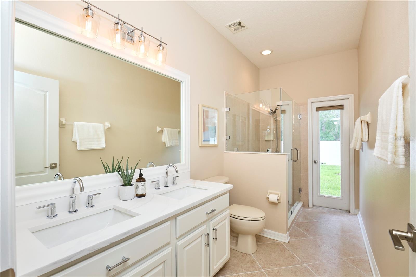 Image 42 of 62 For 15412 Carrillon Estates Boulevard