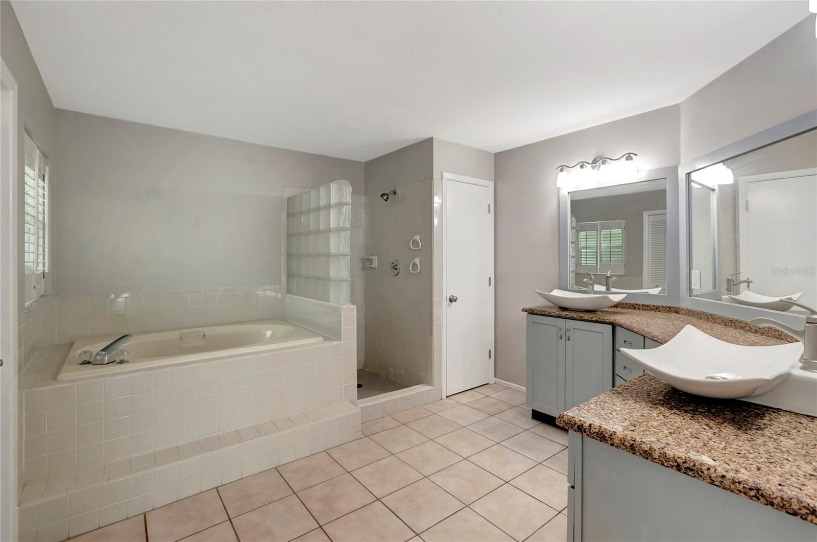 Listing photo id 22 for 8635 Chadwick Drive