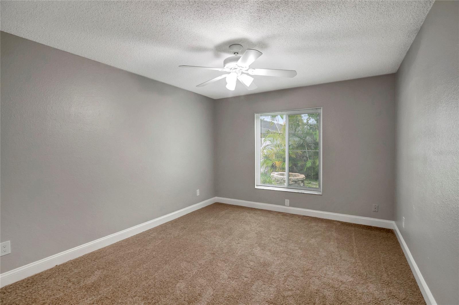 Listing photo id 29 for 8635 Chadwick Drive
