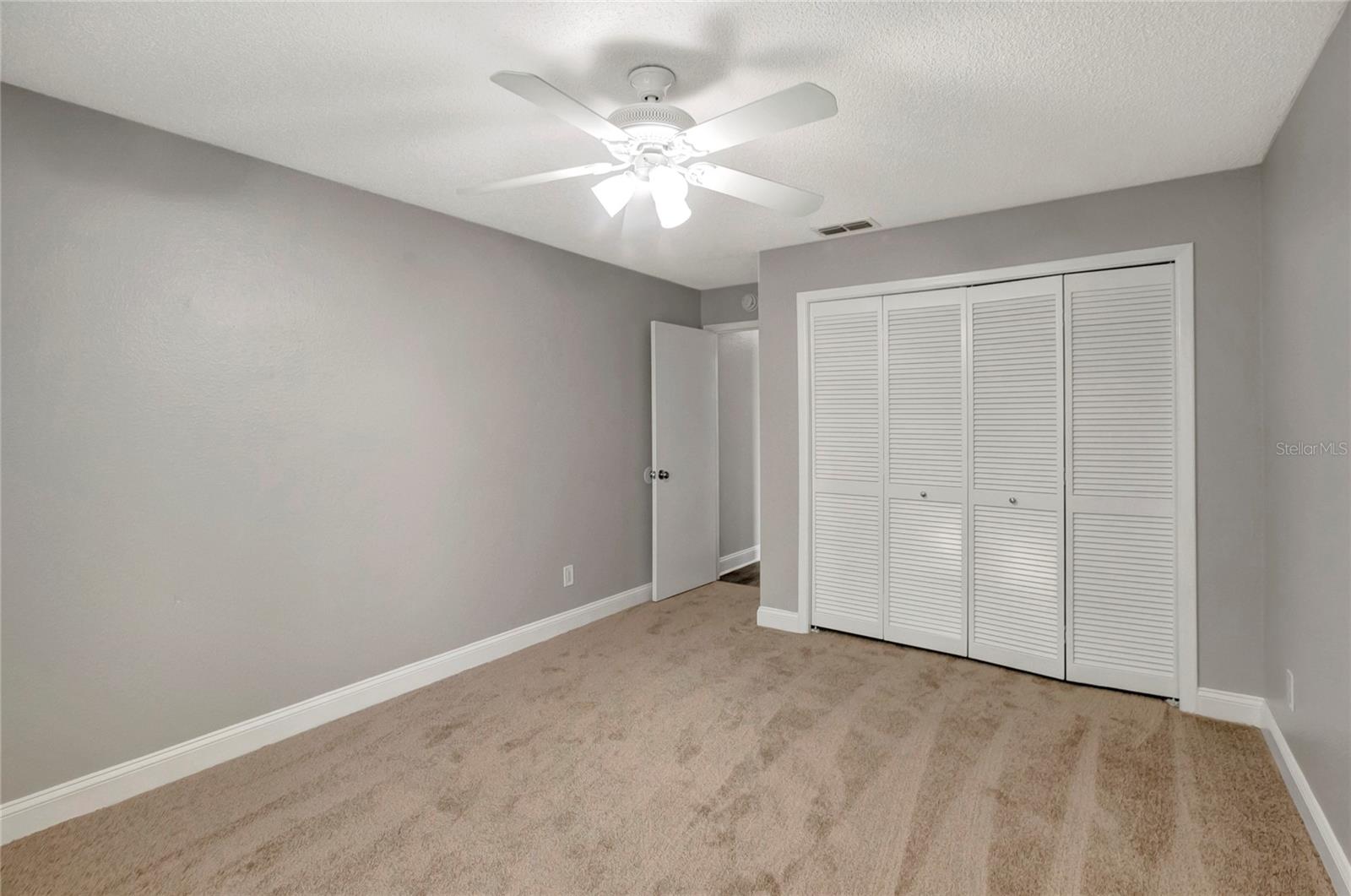 Listing photo id 31 for 8635 Chadwick Drive