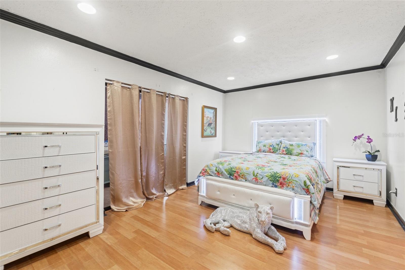 Image 22 of 31 For 7614 Radcliffe Circle #202b
