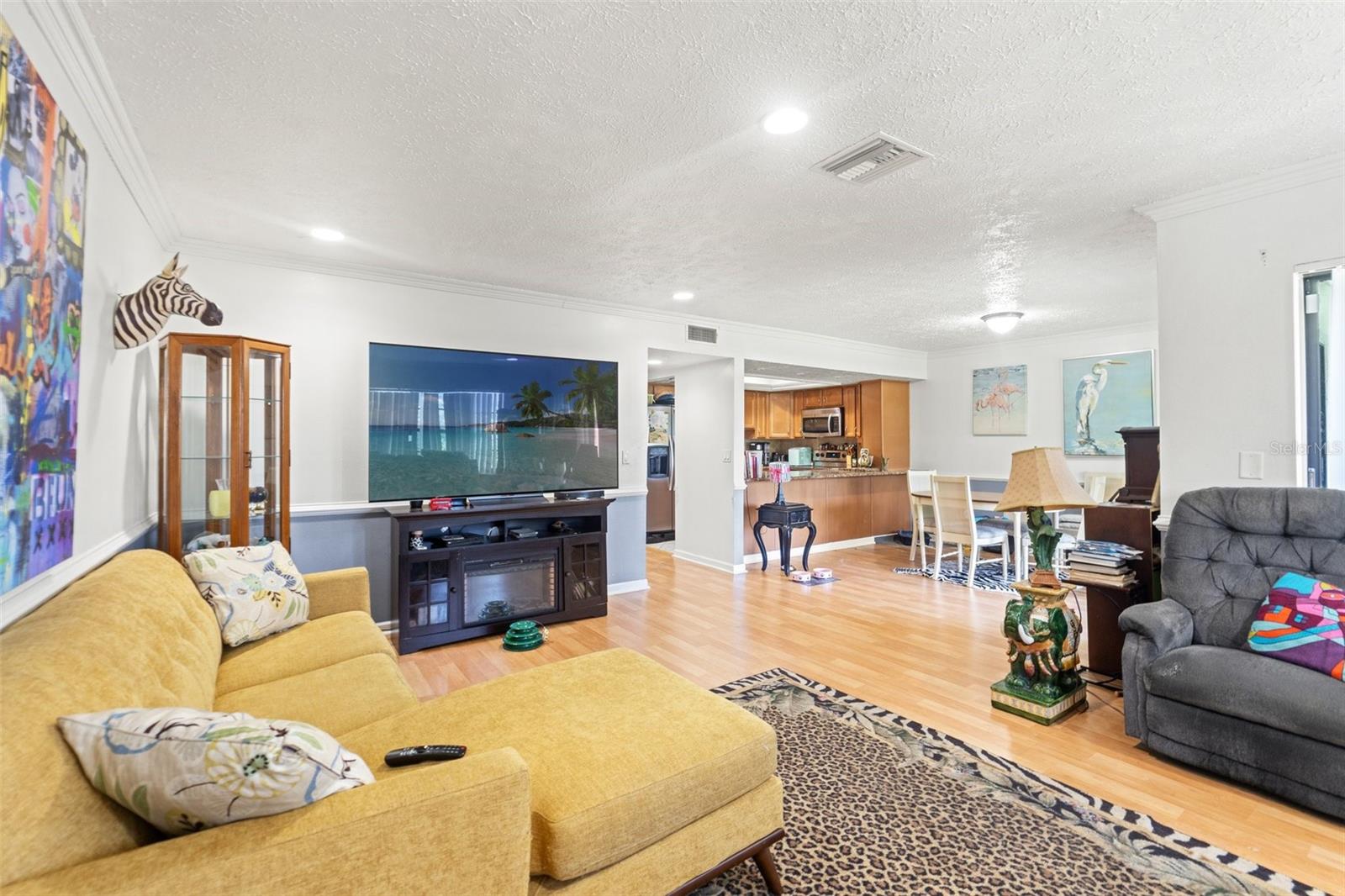 Image 7 of 31 For 7614 Radcliffe Circle #202b