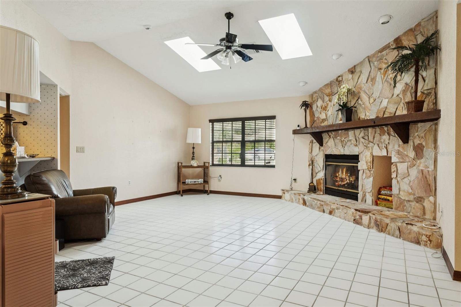 Image 13 of 56 For 13747 Forest Ridge Court