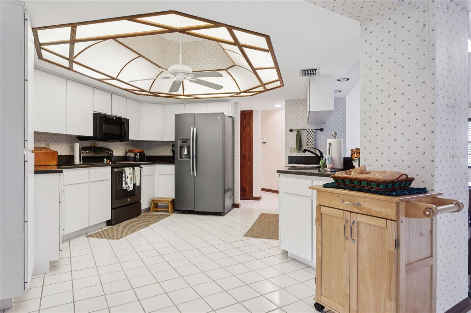 Image 15 of 56 For 13747 Forest Ridge Court