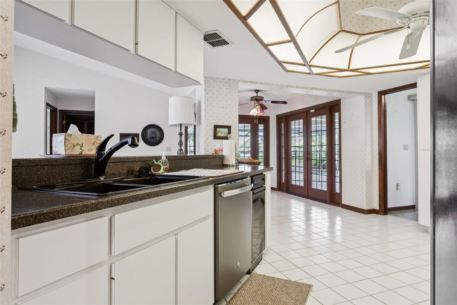 Image 16 of 56 For 13747 Forest Ridge Court