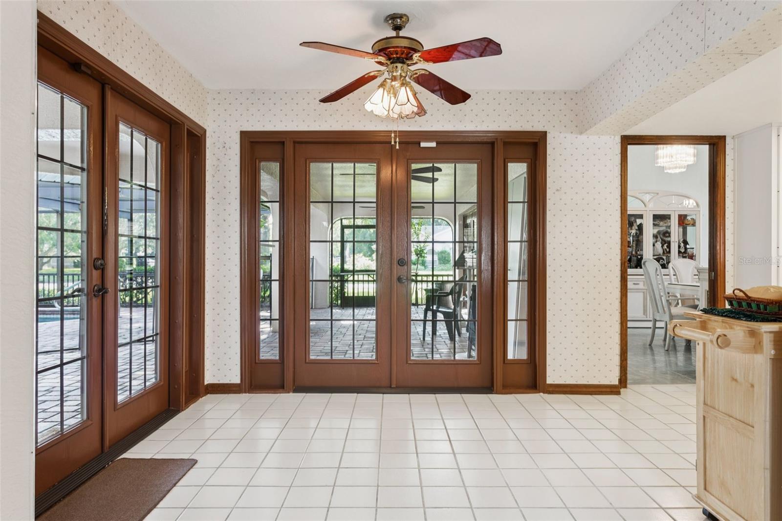 Image 19 of 56 For 13747 Forest Ridge Court