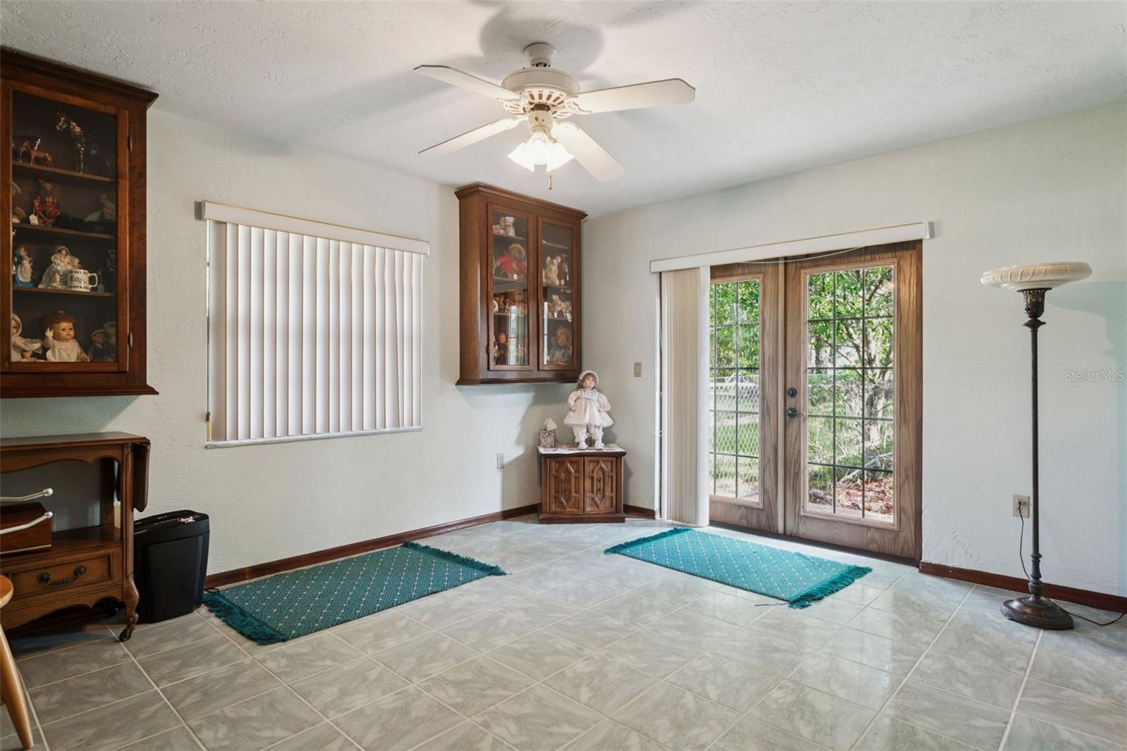 Image 20 of 56 For 13747 Forest Ridge Court