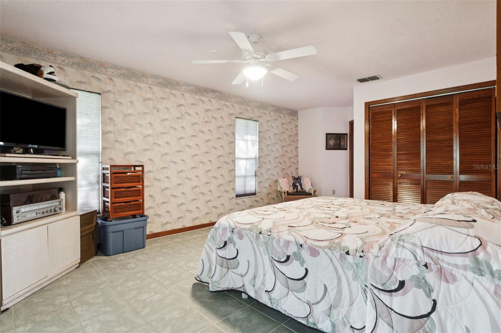 Image 24 of 56 For 13747 Forest Ridge Court