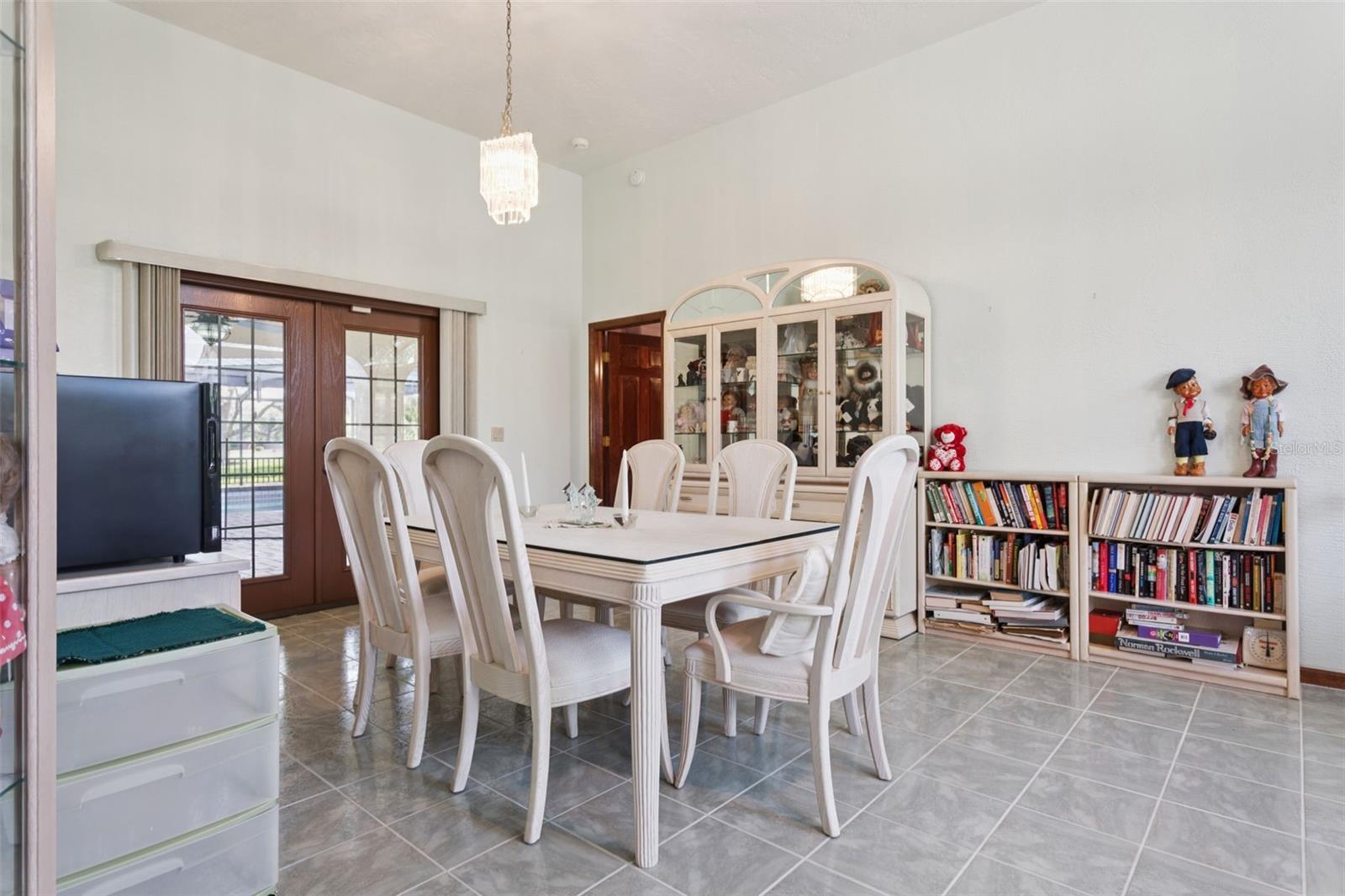 Image 9 of 56 For 13747 Forest Ridge Court