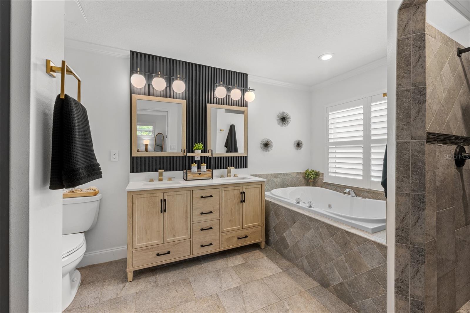Image 22 of 43 For 309 Palmetto Lane