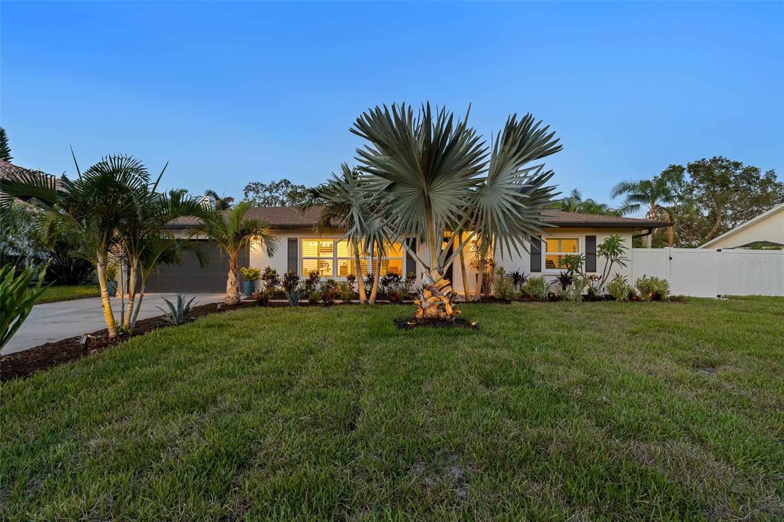 Image 38 of 43 For 309 Palmetto Lane